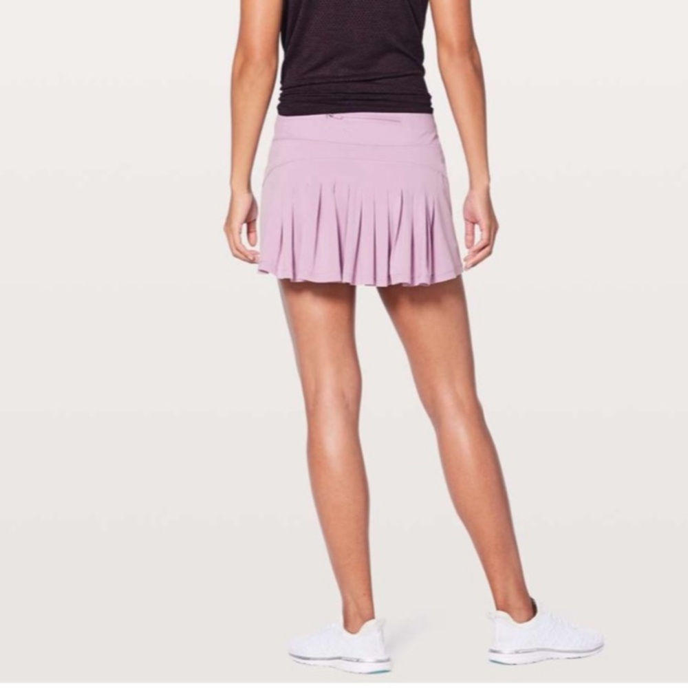 Lululemon Circuit Breaker Skirt (Size 10 TALL)